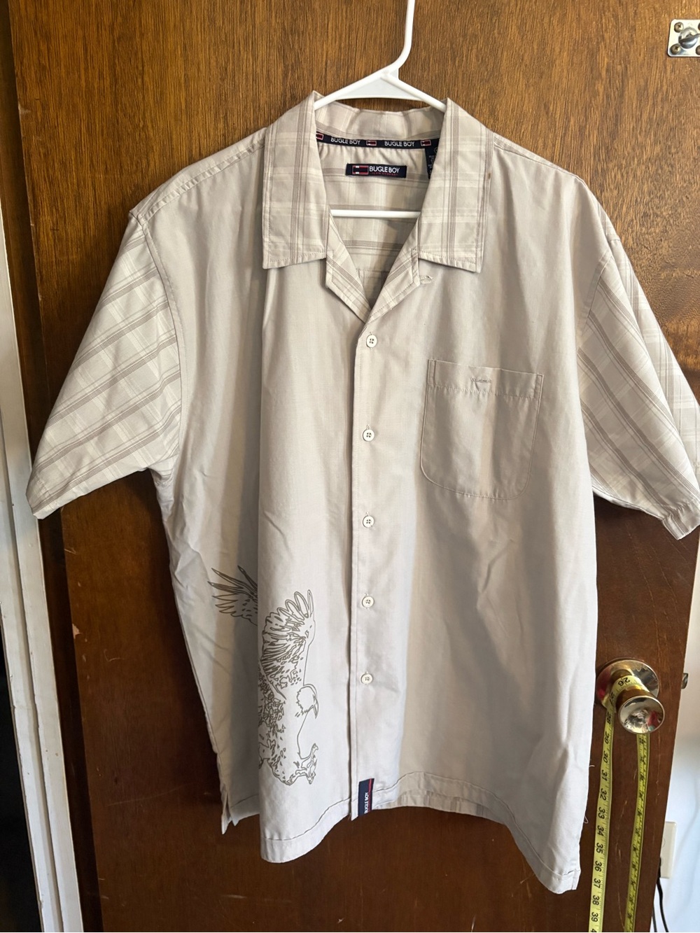 Bugle Boy Light Gray Short-Sleeve Button-Up Shirt with Eagle Graphic